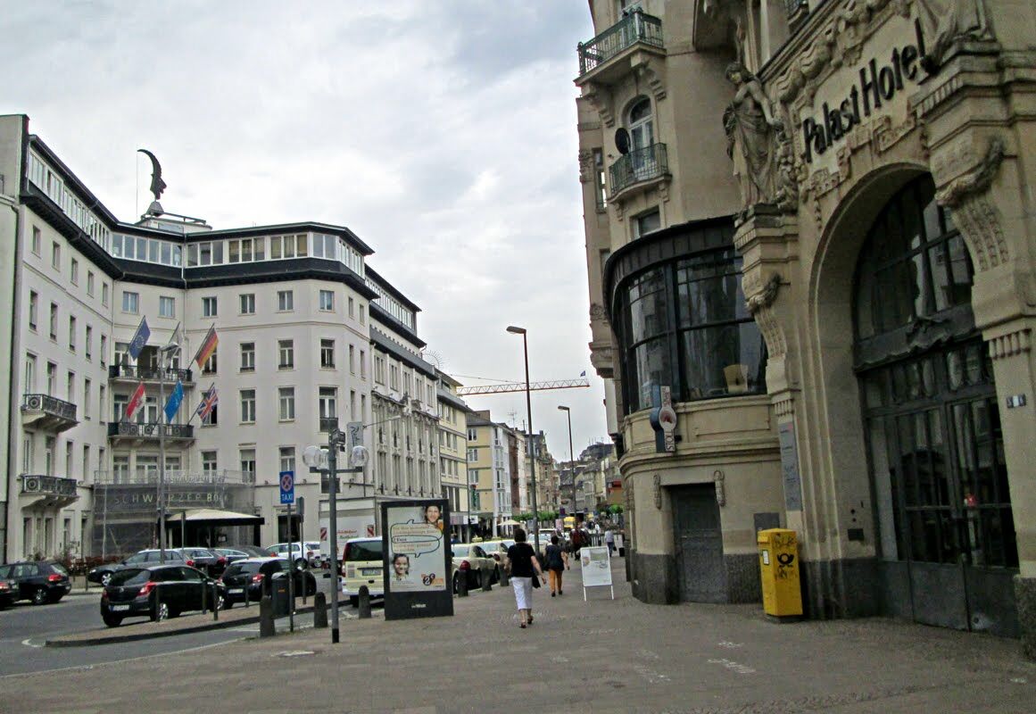 Radisson Blu Hotel Schwarzer Bock Wiesbaden Exterior foto